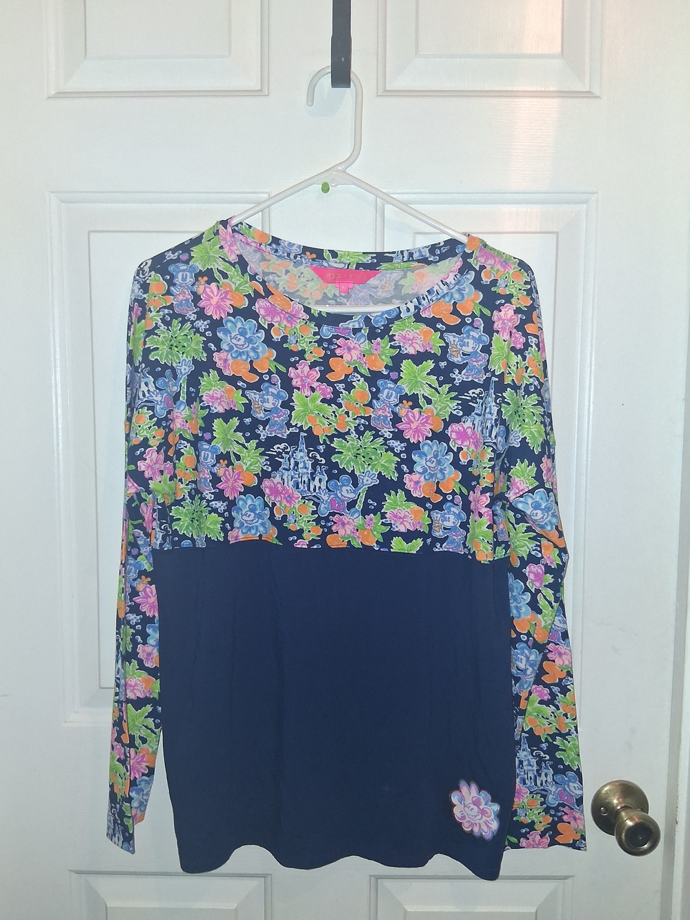 Lilly Pulitizer Loves Disney Finn Top NWOT SIZE MED
